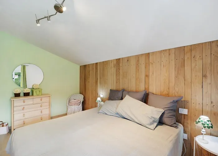 Apartment Mansarda Albero Con Piscina Casanova Lerrone