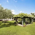 Mansarda Albero Con Piscina