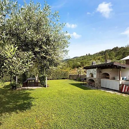 Apartman Mansarda Albero Con Piscina