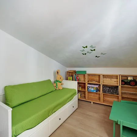 Mansarda Albero Con Piscina Casanova Lerrone
