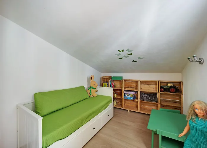 Mansarda Albero Con Piscina